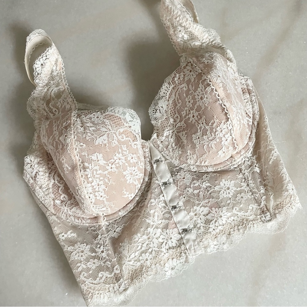 VS Lace Corset Bra